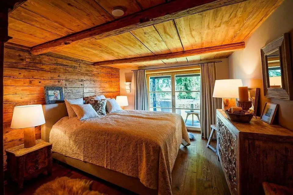 Chalet 1750: Stylish Allgäu Retreat with Panoramic Views Weiler-Simmerberg Holiday home