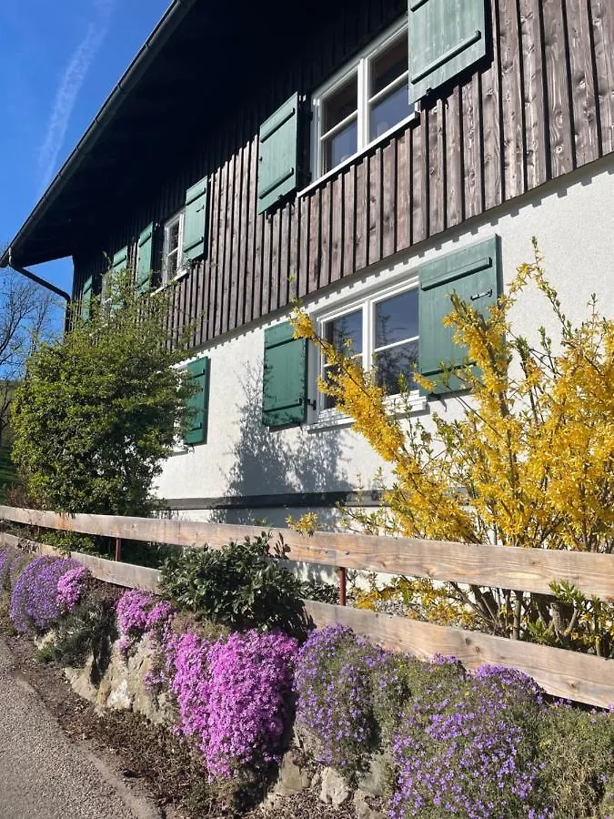 Chalet 1750: Stylish Allgäu Retreat with Panoramic Views Weiler-Simmerberg
